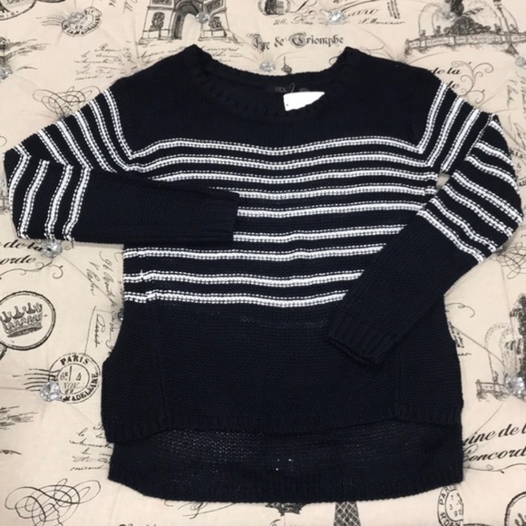 Modern Designer Stripe Knit Hi-Lo Sweater - Picture 5 of 5